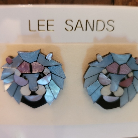 lee sands Jewelry - Lee Sands Cloissone Lion Earrings MINT